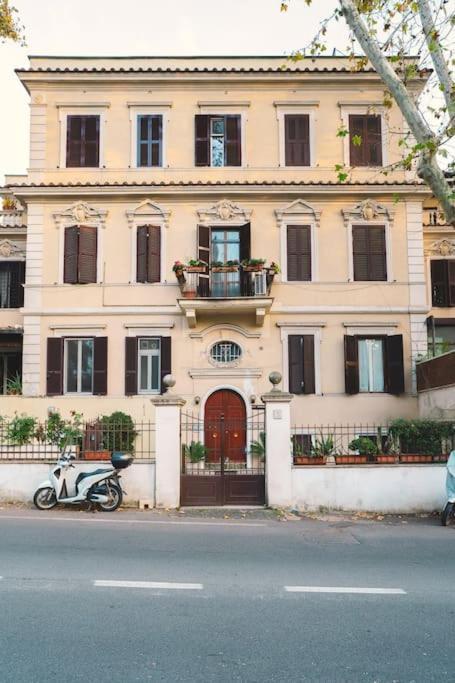 Vaticano/Trastevere Floreal Suite 로마 외부 사진